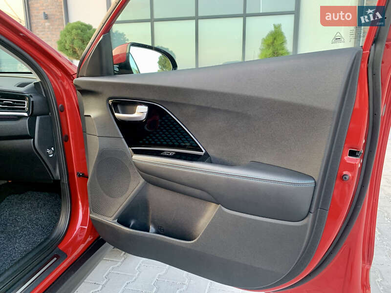 Внедорожник / Кроссовер Kia Niro 2021 в Тернополе