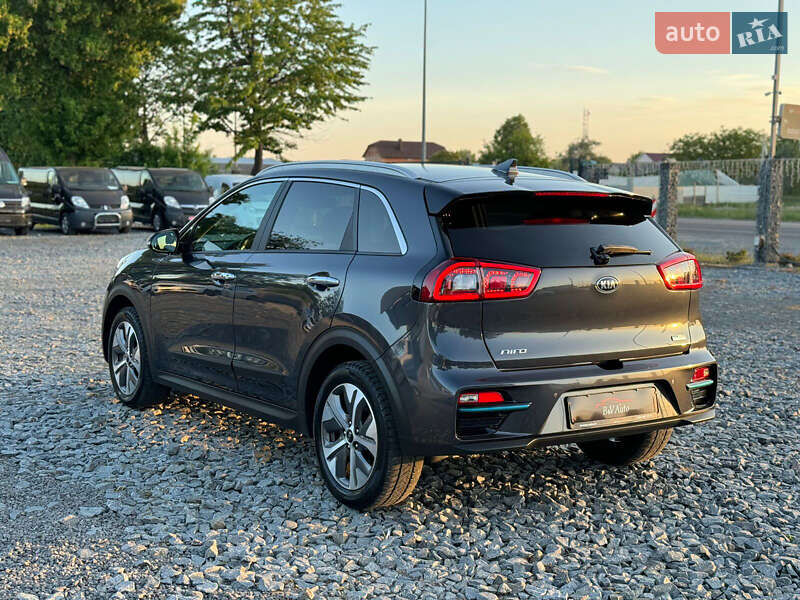 Внедорожник / Кроссовер Kia Niro 2019 в Нетешине