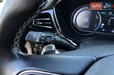 Внедорожник / Кроссовер Kia Niro 2021 в 
