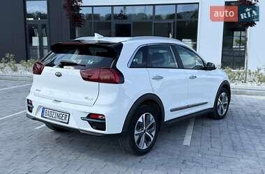 Позашляховик / Кросовер Kia Niro 2021 в 