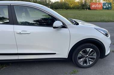 Внедорожник / Кроссовер Kia Niro 2021 в 