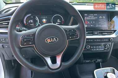 Внедорожник / Кроссовер Kia Niro 2021 в 