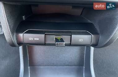 Внедорожник / Кроссовер Kia Niro 2021 в 