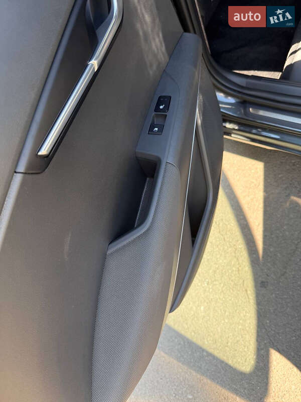 Внедорожник / Кроссовер Kia Niro 2024 в Кривом Роге