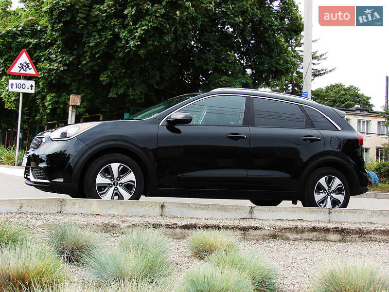 Внедорожник / Кроссовер Kia Niro 2017 в Одессе