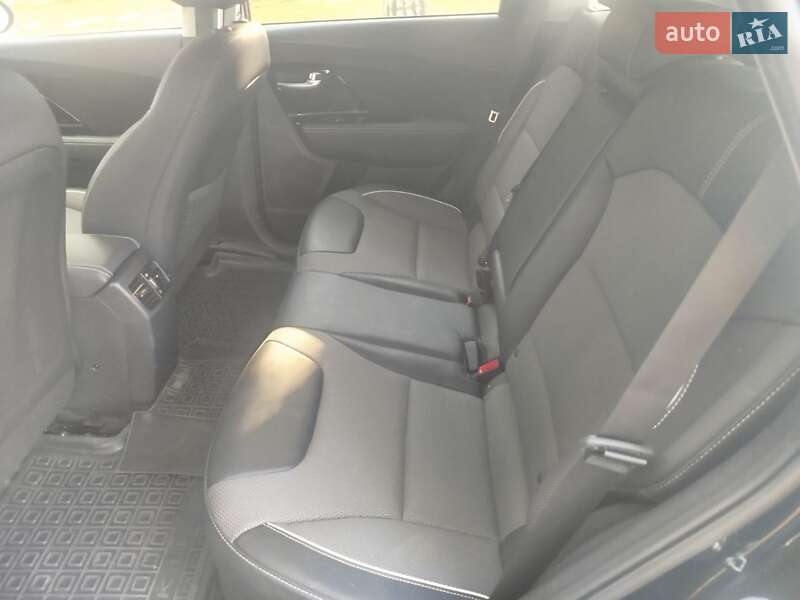 Позашляховик / Кросовер Kia Niro 2021 в Шполі