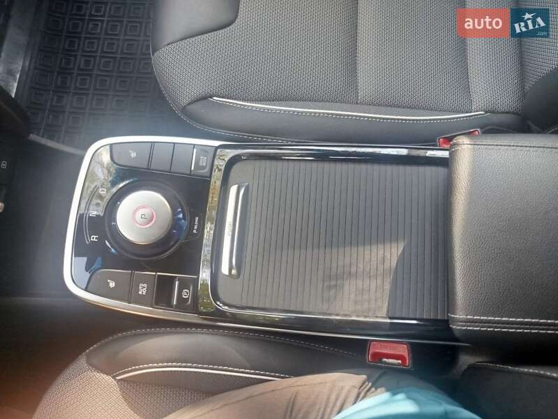 Позашляховик / Кросовер Kia Niro 2021 в Шполі