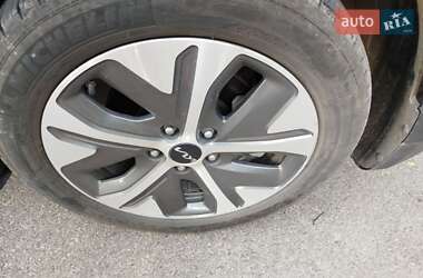 Позашляховик / Кросовер Kia Niro 2021 в Шполі