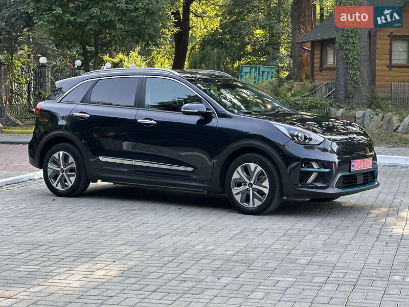 Позашляховик / Кросовер Kia Niro 2022 в Дрогобичі фото 20 Позашляховик / Кросовер Kia Niro 2022 в Дрогобичі