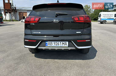 Внедорожник / Кроссовер Kia Niro 2017 в 
