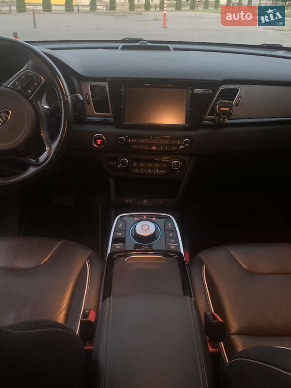 Внедорожник / Кроссовер Kia Niro 2019 в Тернополе