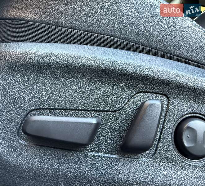 Позашляховик / Кросовер Kia Niro 2020 в Львові