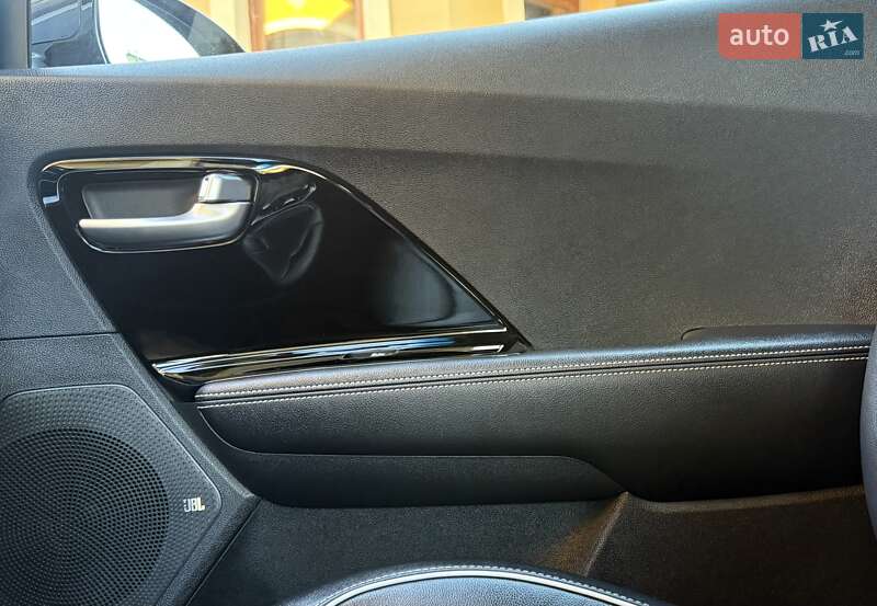 Позашляховик / Кросовер Kia Niro 2020 в Львові