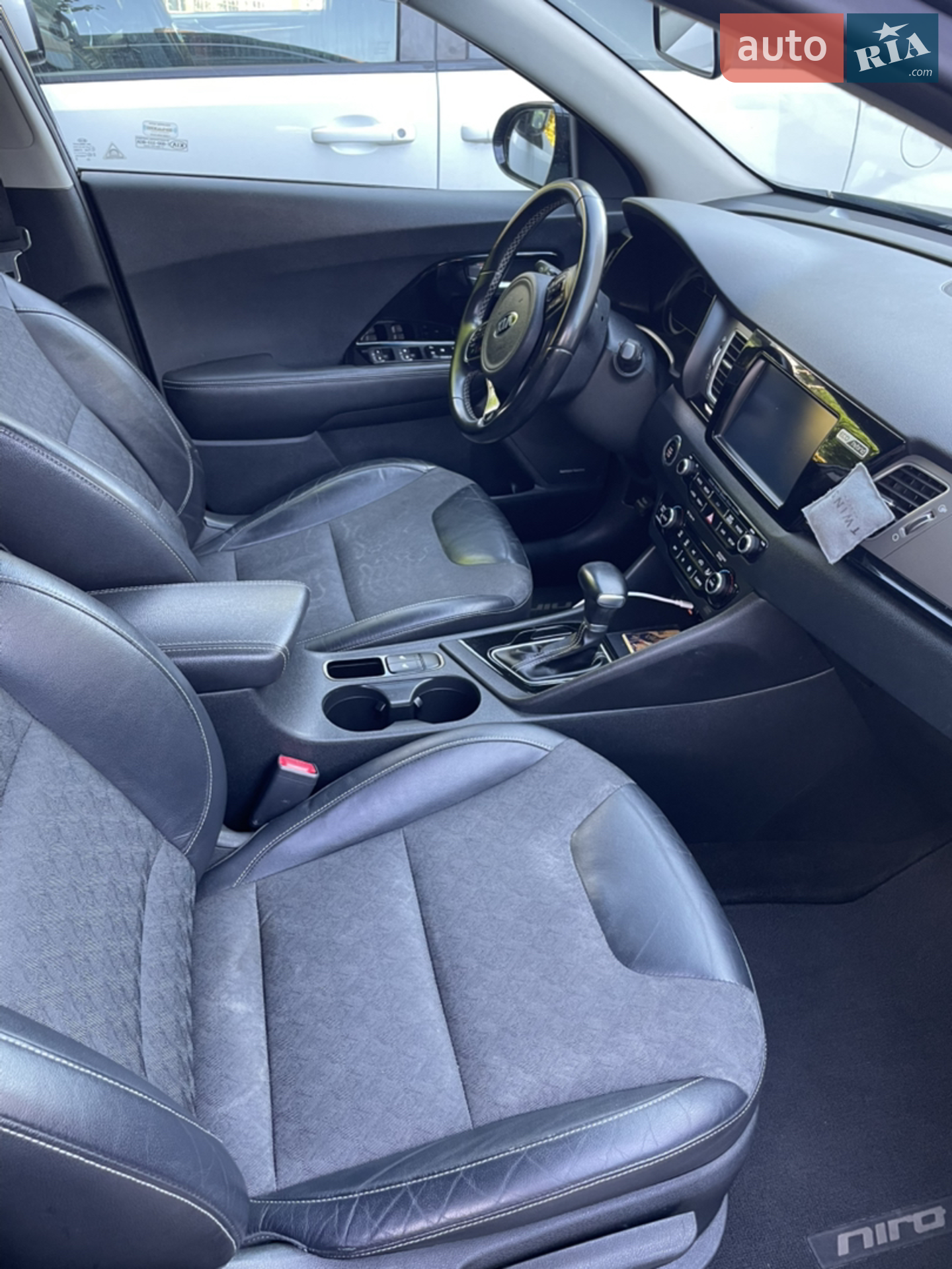 2017 Kia Niro - мініатюра 6