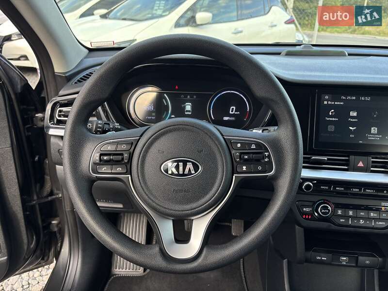 Позашляховик / Кросовер Kia Niro 2020 в Львові