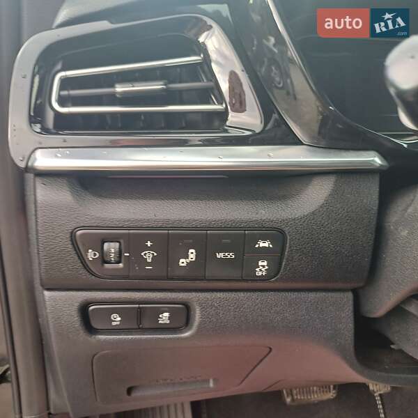 Внедорожник / Кроссовер Kia Niro 2020 в Дубно