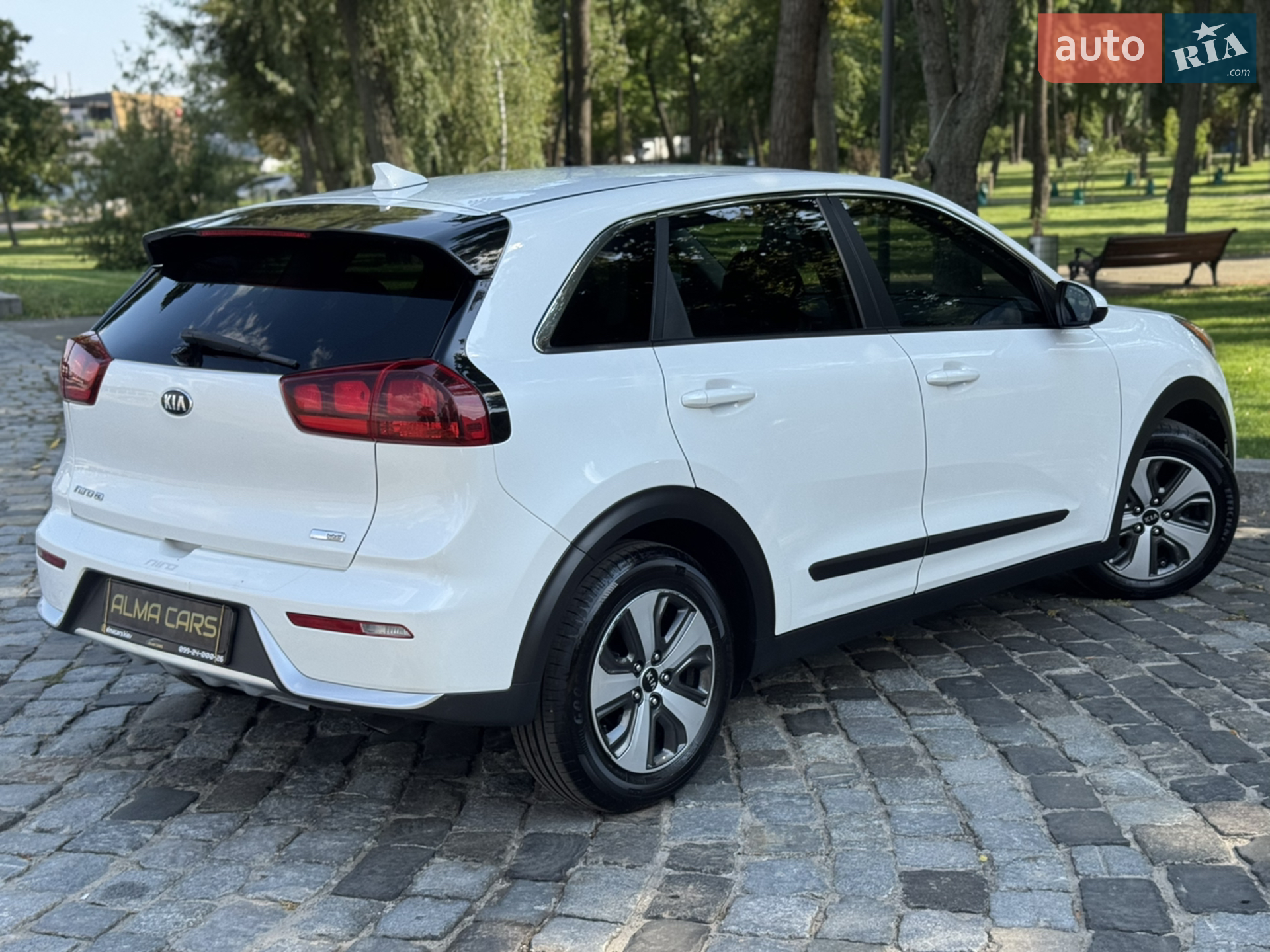 2017 Kia Niro - мініатюра 16