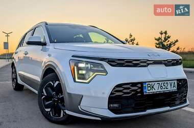 Внедорожник / Кроссовер Kia Niro 2023 в Ровно