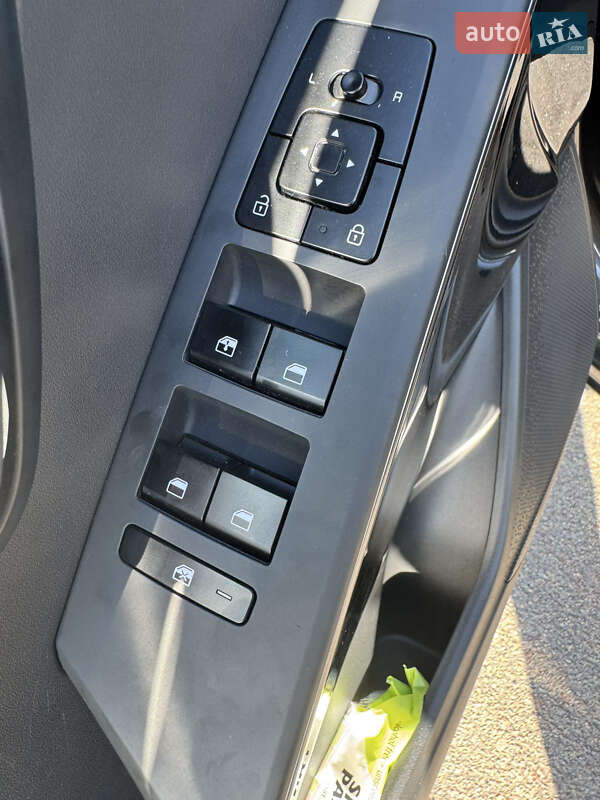 Внедорожник / Кроссовер Kia Niro 2023 в Коростене фото 18 Внедорожник / Кроссовер Kia Niro 2023 в Коростене