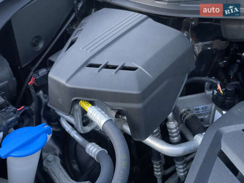 Позашляховик / Кросовер Kia Niro 2021 в Львові