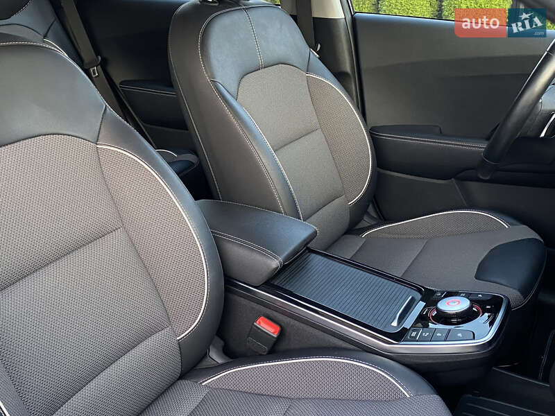 Позашляховик / Кросовер Kia Niro 2021 в Львові