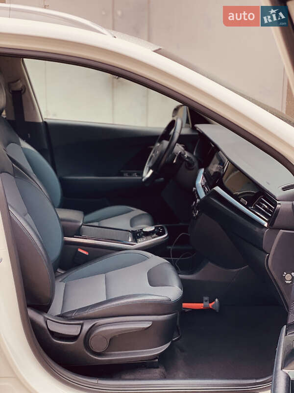 Позашляховик / Кросовер Kia Niro 2020 в Тернополі