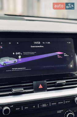 Внедорожник / Кроссовер Kia Niro 2020 в 
