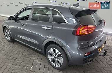 Позашляховик / Кросовер Kia Niro 2020 в Кам'янець-Подільському