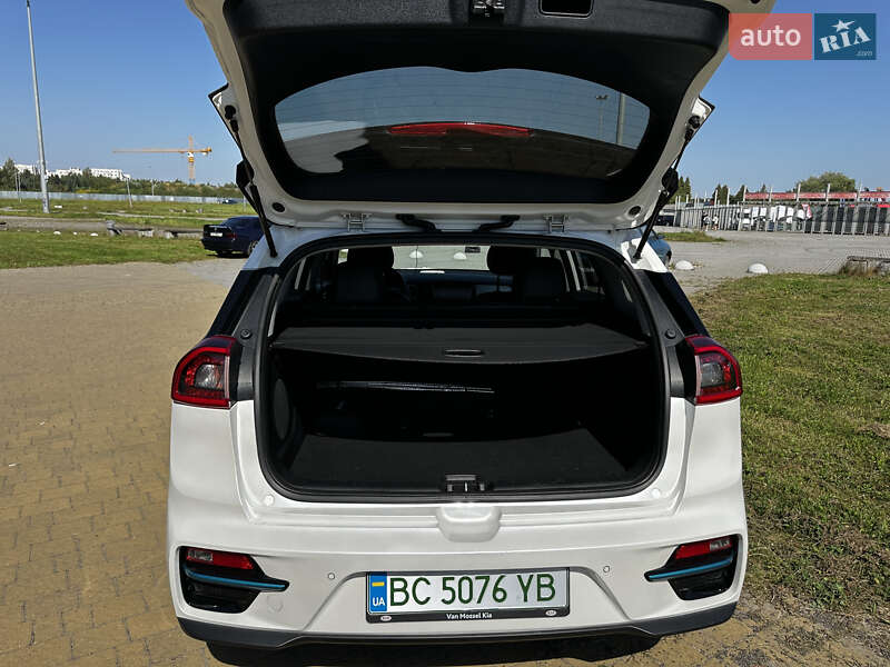 Позашляховик / Кросовер Kia Niro 2019 в Львові