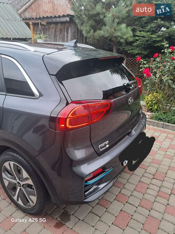 Внедорожник / Кроссовер Kia Niro 2020 в Львове фото 8 Внедорожник / Кроссовер Kia Niro 2020 в Львове