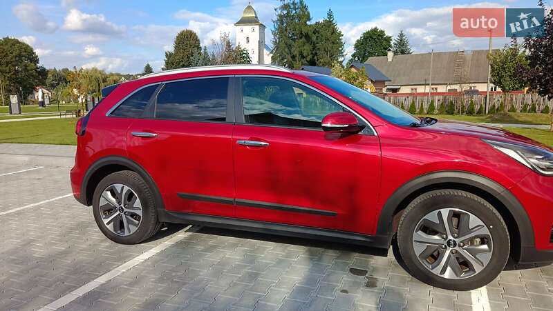 Позашляховик / Кросовер Kia Niro 2020 в Львові