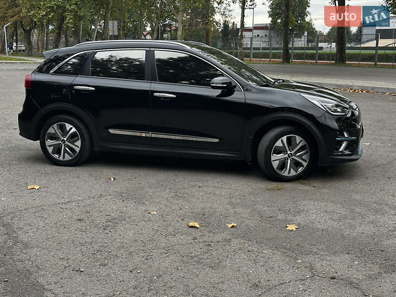 Внедорожник / Кроссовер Kia Niro 2018 в Мукачево