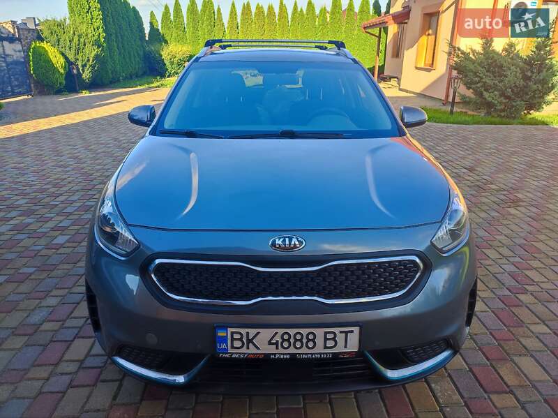 Внедорожник / Кроссовер Kia Niro 2017 в Ровно