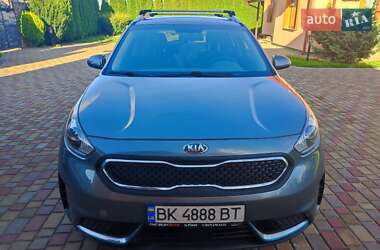 Внедорожник / Кроссовер Kia Niro 2017 в 