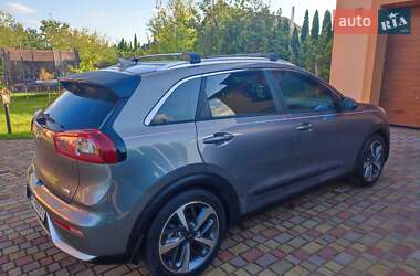 Внедорожник / Кроссовер Kia Niro 2017 в 
