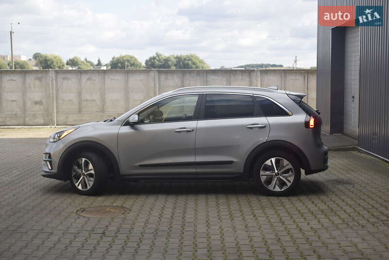 Внедорожник / Кроссовер Kia Niro 2022 в Ровно