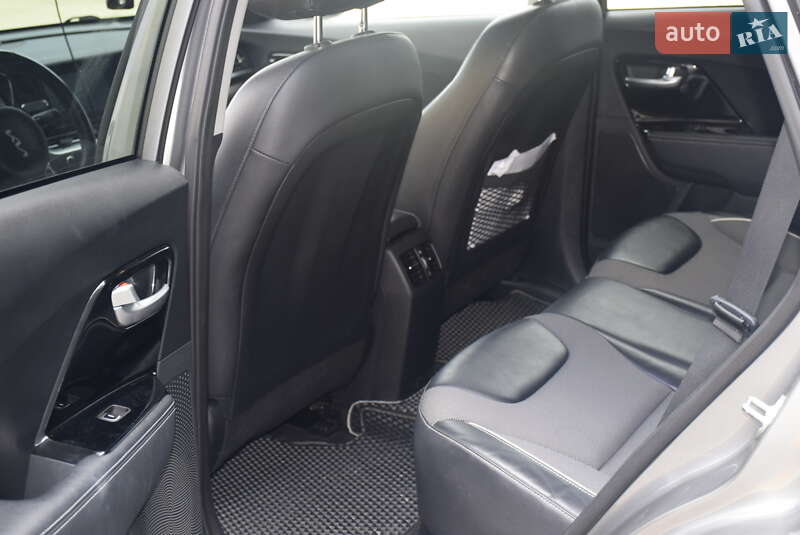 Внедорожник / Кроссовер Kia Niro 2022 в Ровно