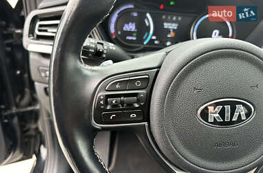 Внедорожник / Кроссовер Kia Niro 2021 в 