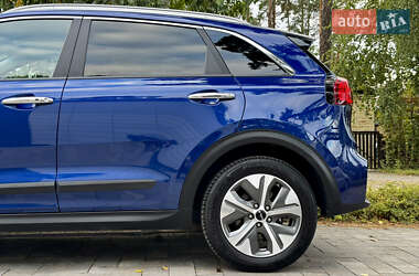 Внедорожник / Кроссовер Kia Niro 2022 в 