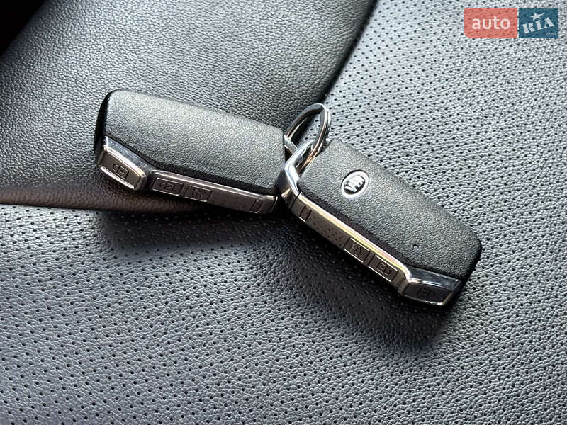 Позашляховик / Кросовер Kia Niro 2020 в Києві фото 46 Позашляховик / Кросовер Kia Niro 2020 в Києві