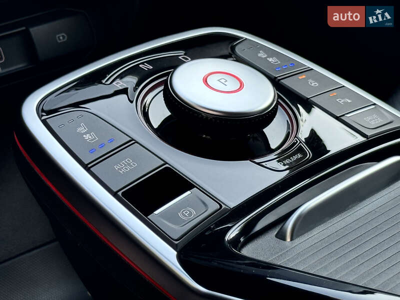 Позашляховик / Кросовер Kia Niro 2020 в Києві фото 57 Позашляховик / Кросовер Kia Niro 2020 в Києві