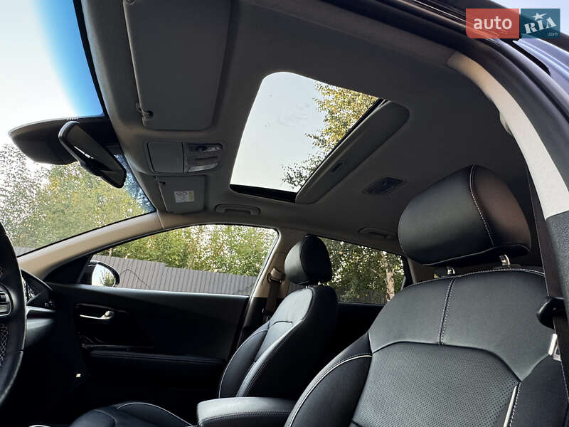 Позашляховик / Кросовер Kia Niro 2020 в Києві фото 60 Позашляховик / Кросовер Kia Niro 2020 в Києві