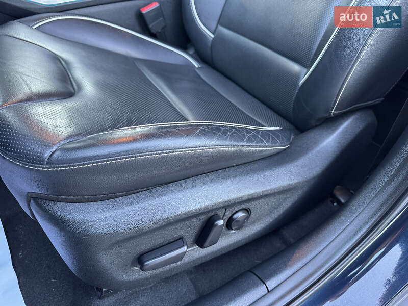 Внедорожник / Кроссовер Kia Niro 2020 в Дубно