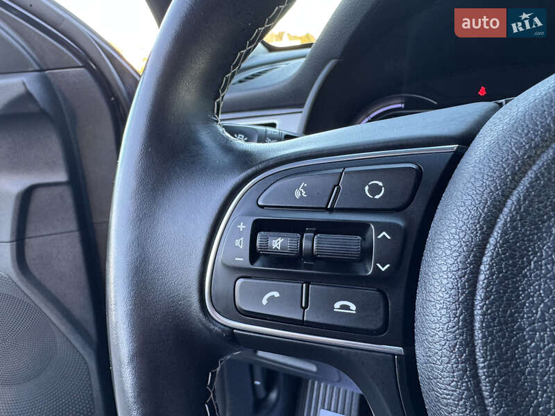 Внедорожник / Кроссовер Kia Niro 2020 в Дубно