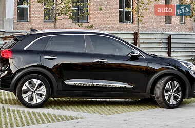 Внедорожник / Кроссовер Kia Niro 2020 в 