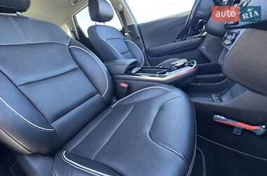 Внедорожник / Кроссовер Kia Niro 2021 в 