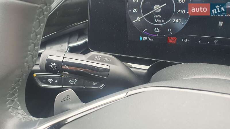 Позашляховик / Кросовер Kia Niro 2023 в Києві