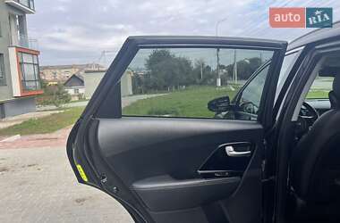 Внедорожник / Кроссовер Kia Niro 2018 в 