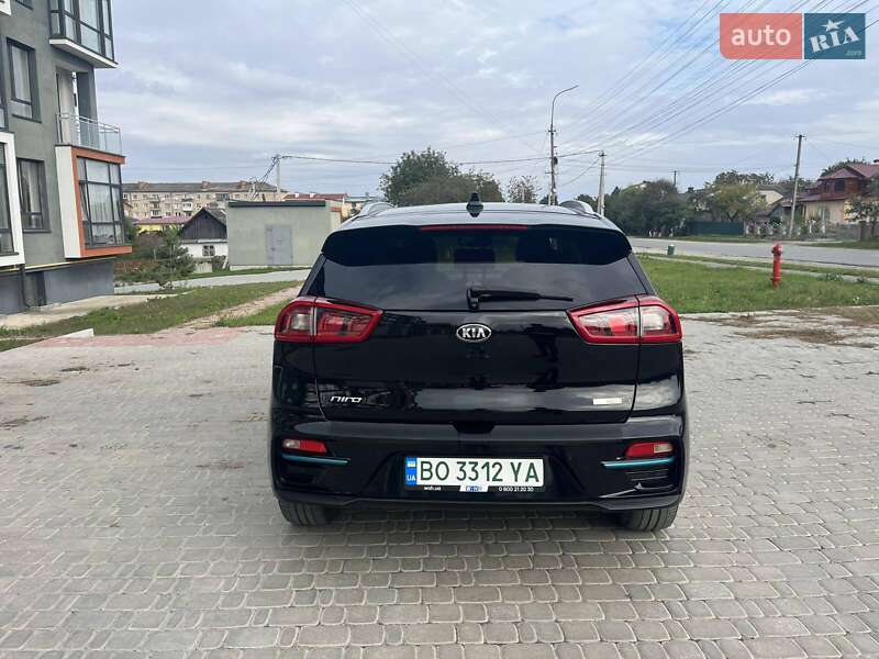 Внедорожник / Кроссовер Kia Niro 2018 в Чорткове фото 15 Внедорожник / Кроссовер Kia Niro 2018 в Чорткове