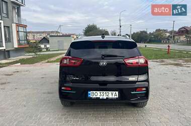 Внедорожник / Кроссовер Kia Niro 2018 в 